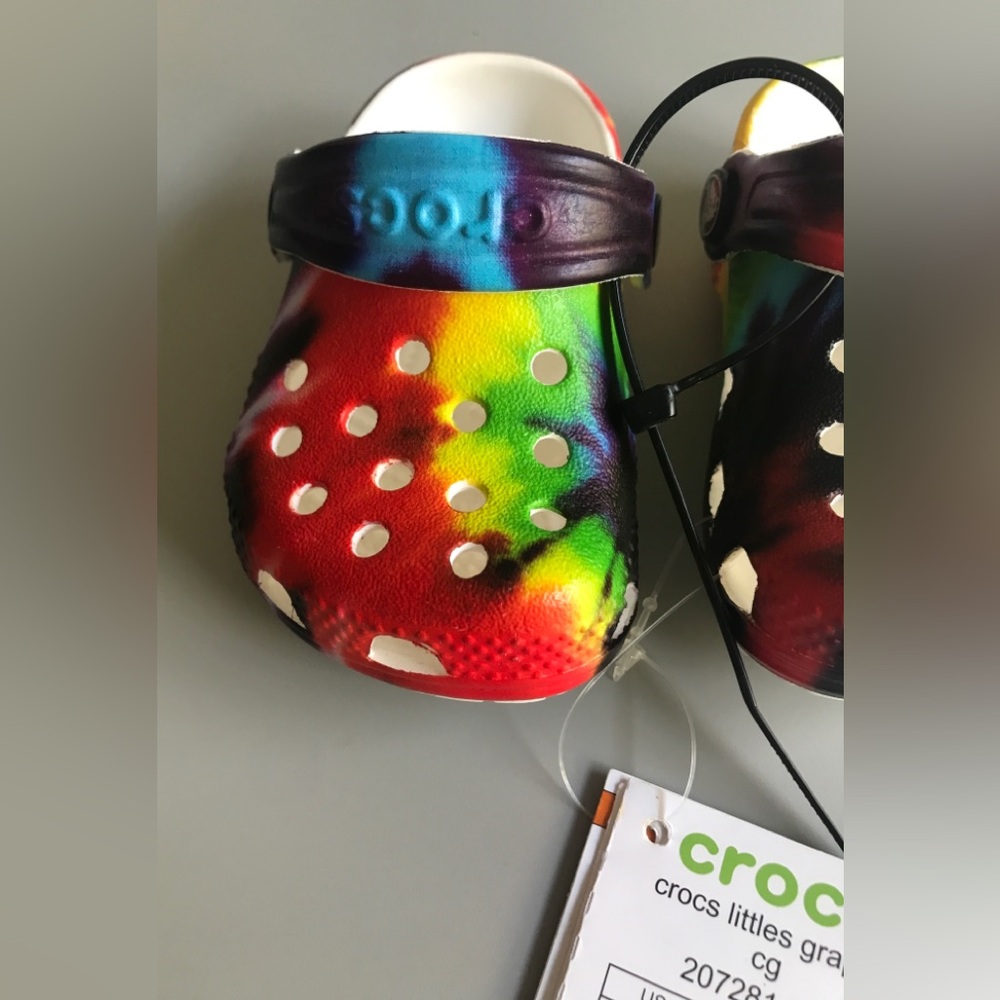 NWT! Crocs littles Graphic Colorful Tie-Dye Size: US C2/C3 - Picture 4 of 10